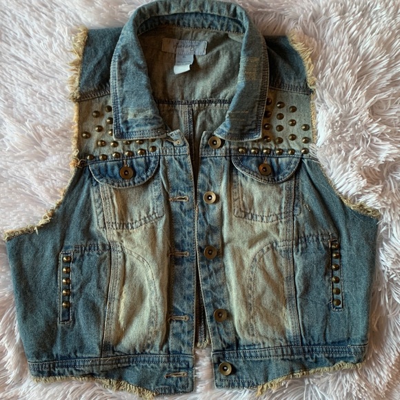 Kiss & Cry Studded Goth Denim Vest - Picture 5 of 16